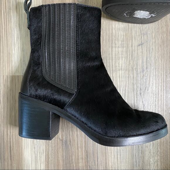 UGG Camden Exotic Black Heeled Boots sz 8 - Picture 3 of 11